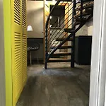 Hotel Mezzanine 2*