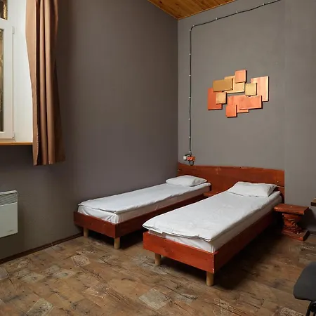 Mezzanine Hotel