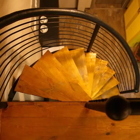 Отель Mezzanine 2*