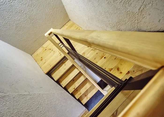 Отель Mezzanine 2*